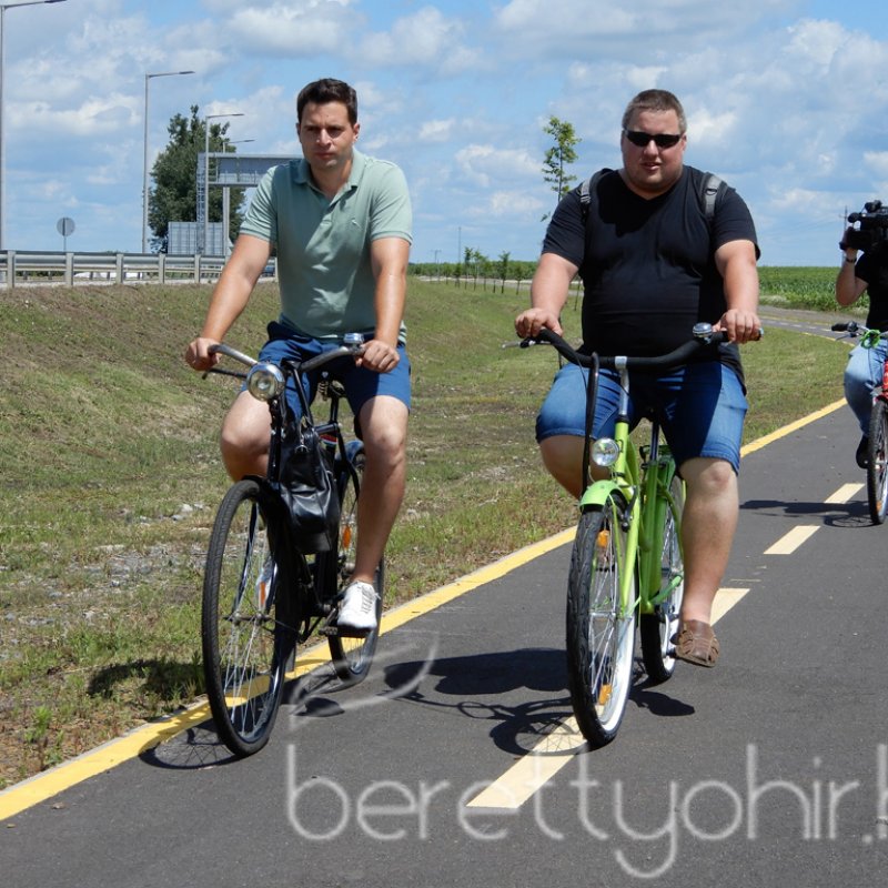 Átadták a Berettyóújfalu-Tépe kerékpárutat 27